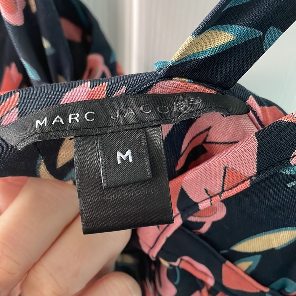 Marc Jacobs silk floral tulip dress altered structured style with button up back - Picture 5 of 11